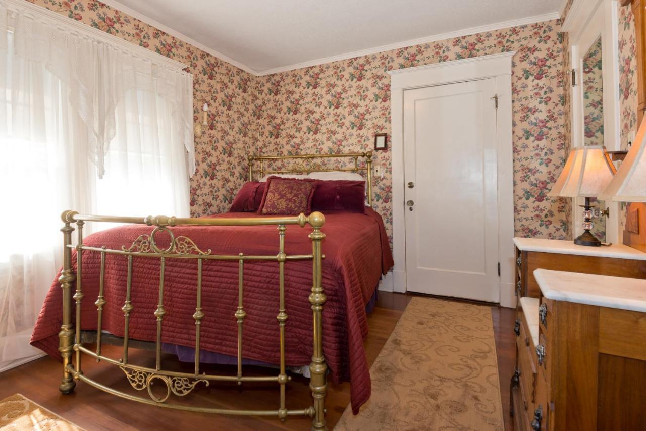 Five Seasuns Bed And Breakfast Port Angeles Exterior photo